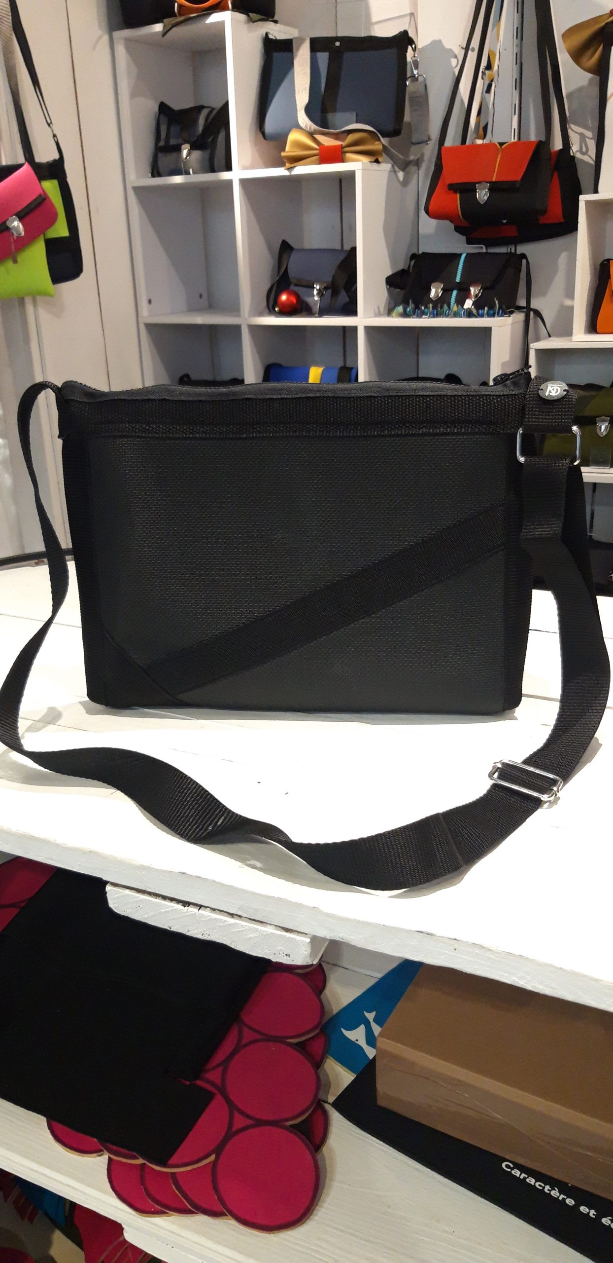 CAPTAIN NEO-A10967 – Image 2